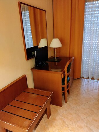 欧亚希迪帝夏波里酒店主图