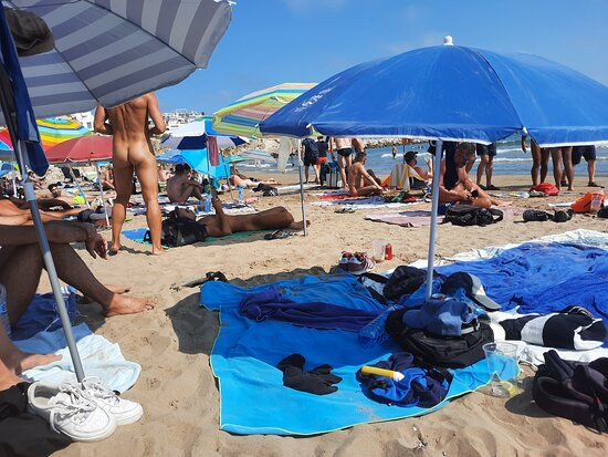 努迪斯塔卡拉巴尔敏斯沙滩-锡切斯必去景点