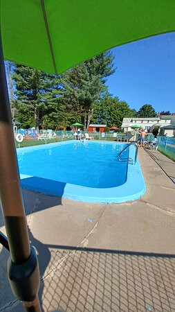 Perry's Motel & Cottages主图