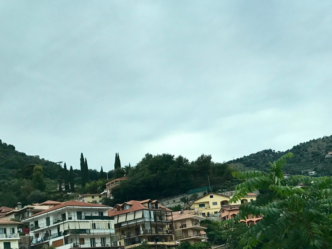 La Trinite旅游攻略图片