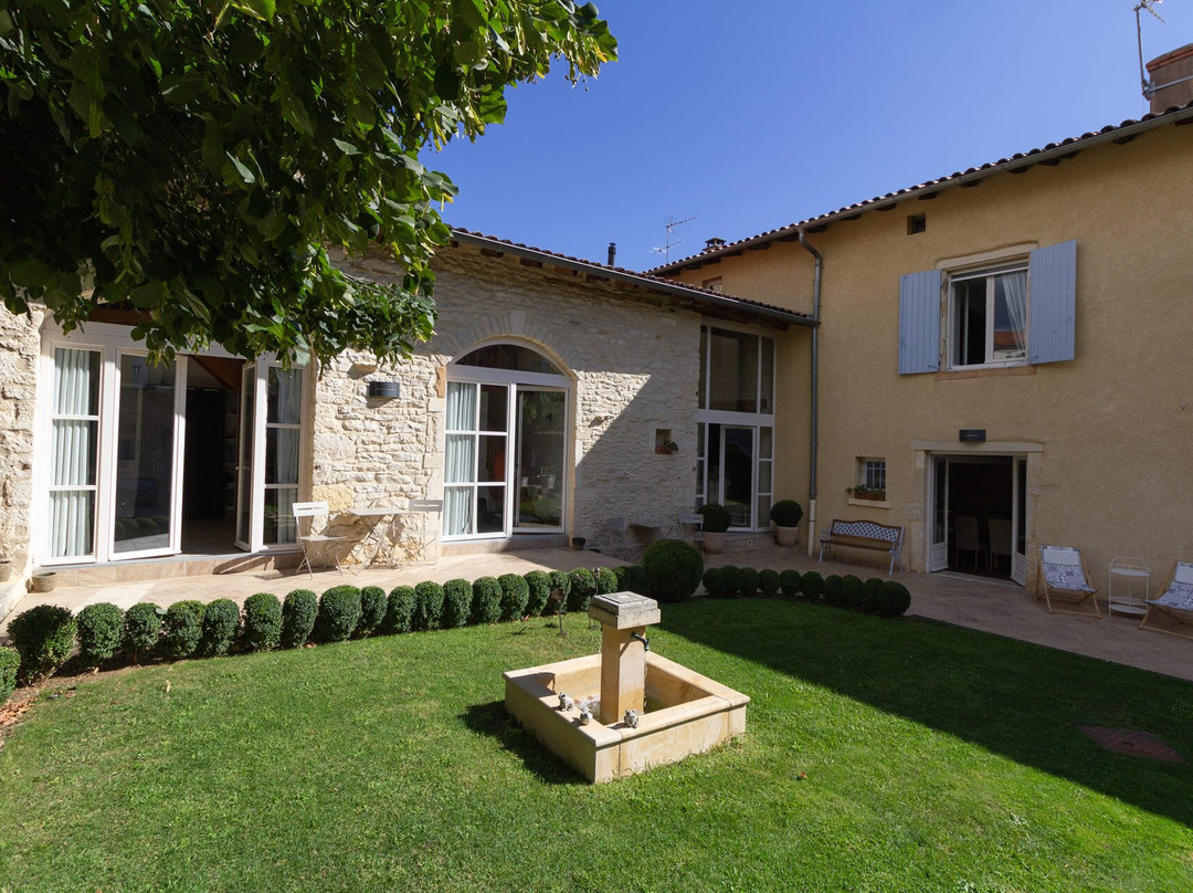 Lucenay旅游攻略图片