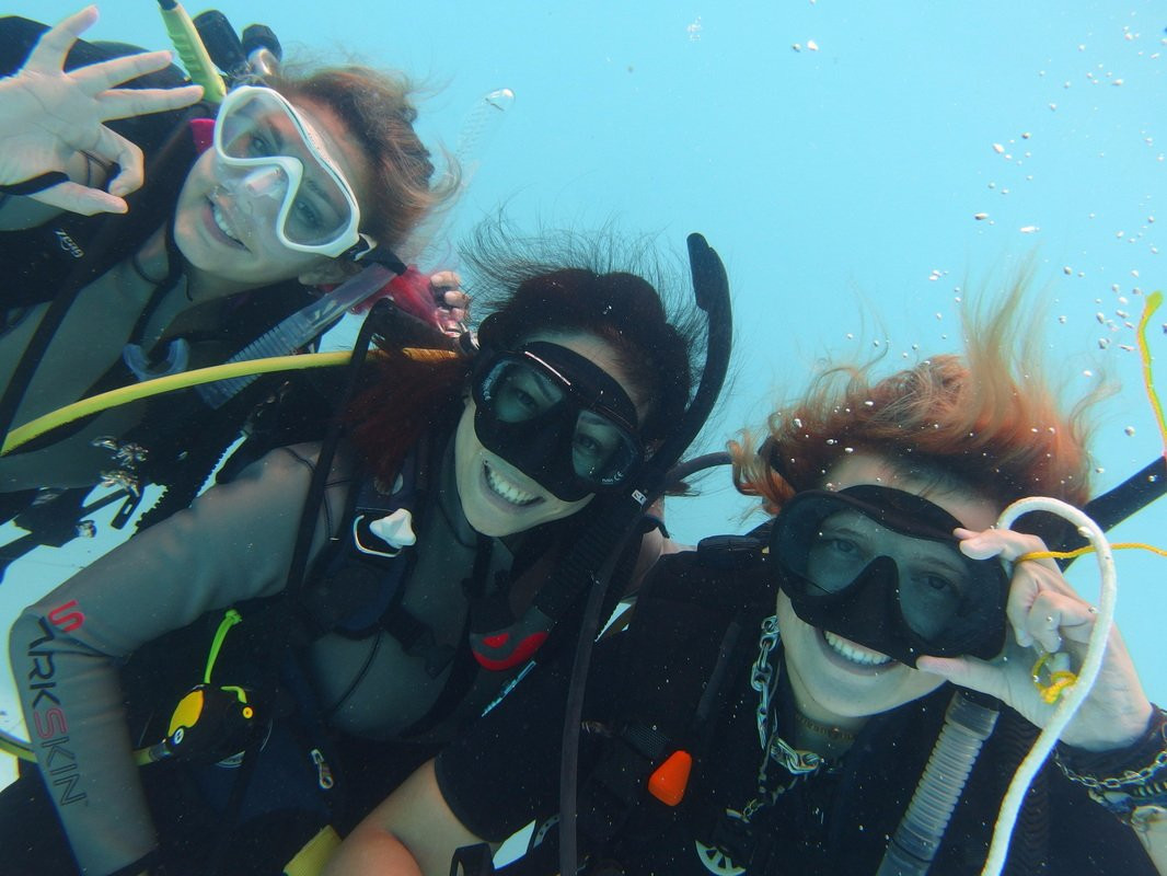 Anti Gravity Divers-兰塔岛必去景点