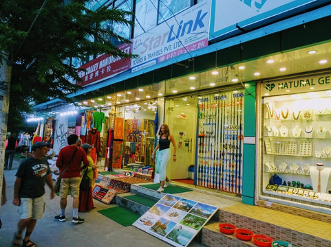 Starlink Tours & Travel-博卡拉必去景点