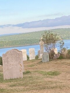 Sandy Point Cemetery景点图片