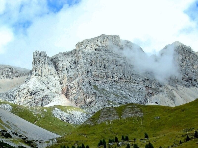 Sasso Di Valfredda景点图片