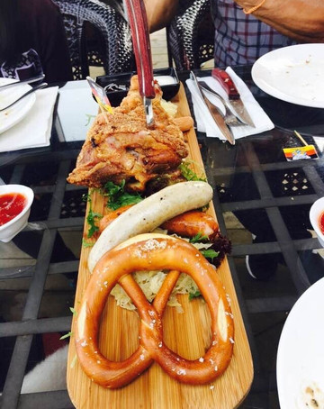 慕尼黑啤酒花园餐厅主图