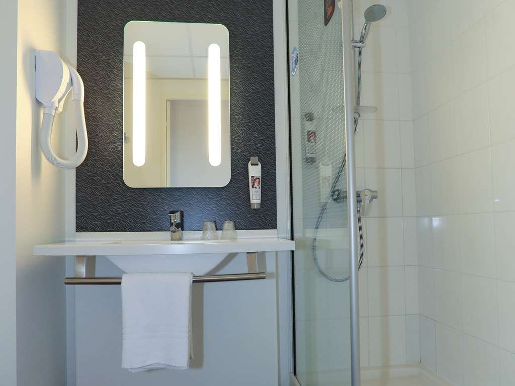 Ibis Aurillac-官方