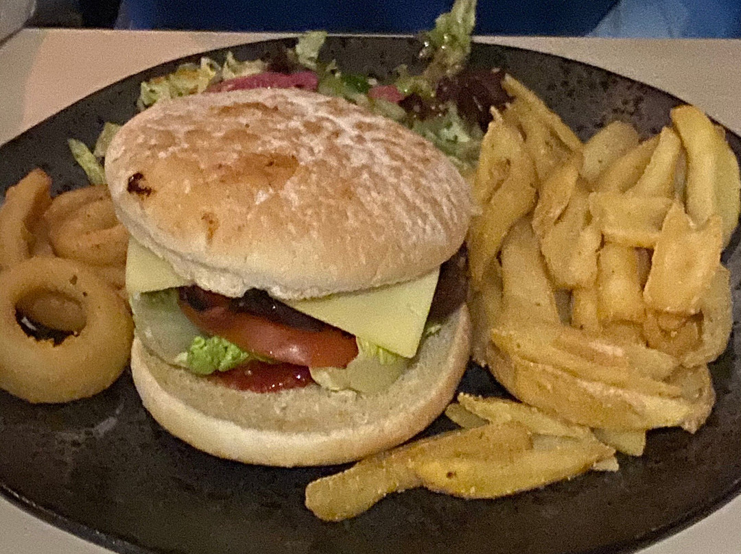 Pier House Hotel主图