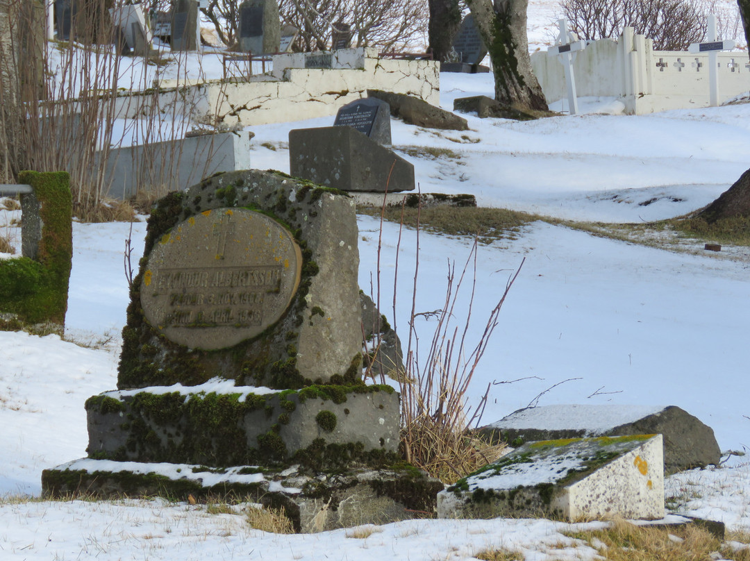 Breiðabólstaðarkirkja-霍尔斯沃德吕尔镇必去景点