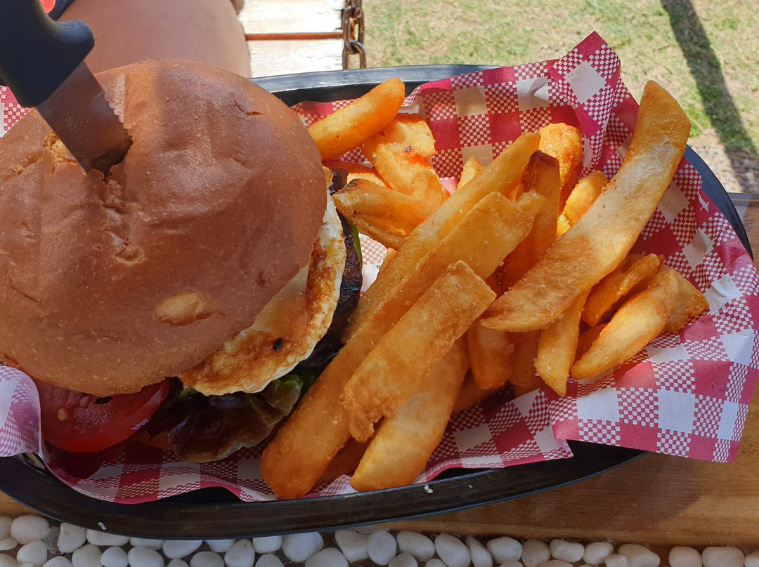 Woodgate Beach Hotel Motel主图