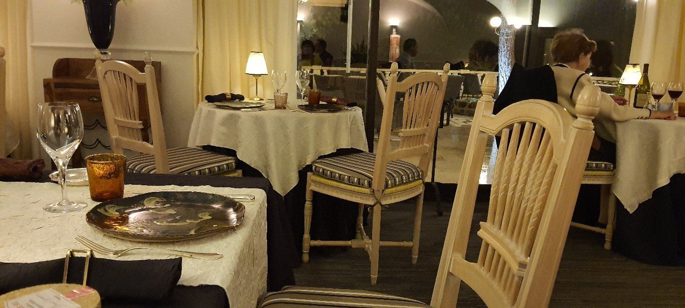 Hotel Restaurant le Mas de Guilles-官方