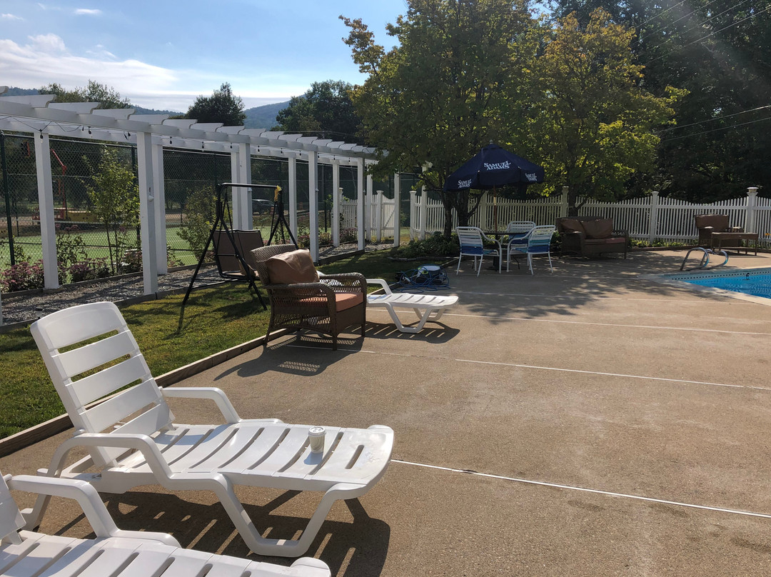 The Lodge At Jackson Village主图