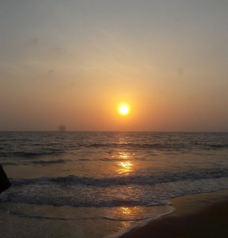 Padinjarekkara Beach景点图片
