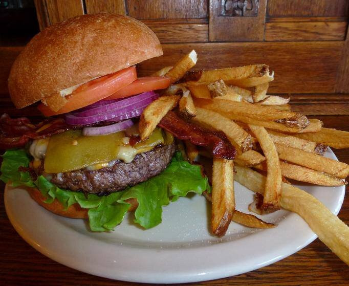 皮奇斯普林斯餐馆和美食-Westside Lilo's Cafe