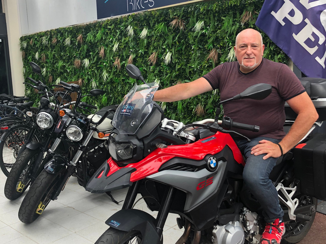 Booking Bikes-卢贝新城必去景点