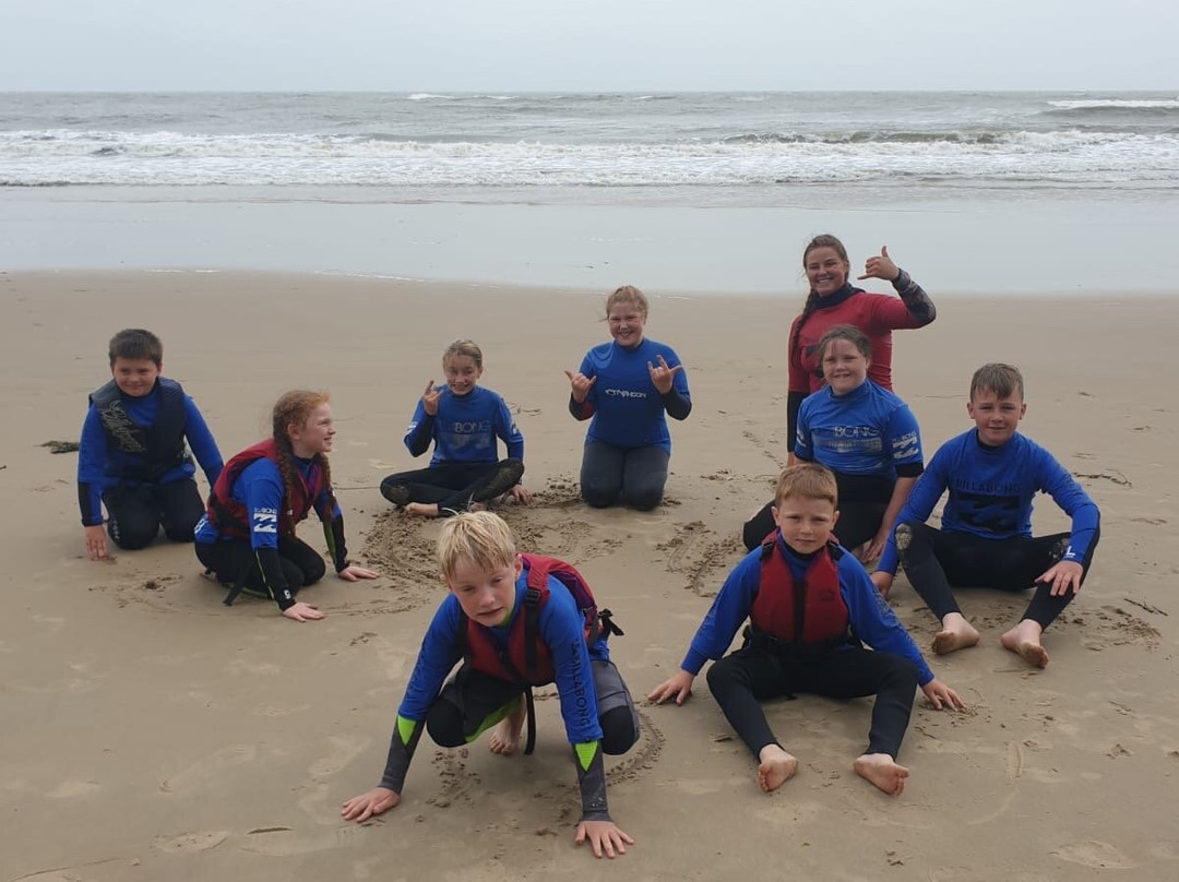 Brittas Bay Surf School景点图片