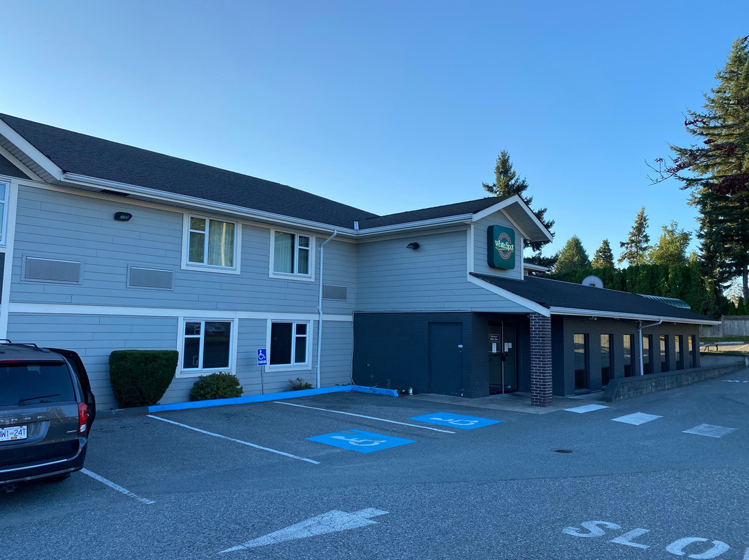 Best Western Plus Country Meadows Inn主图