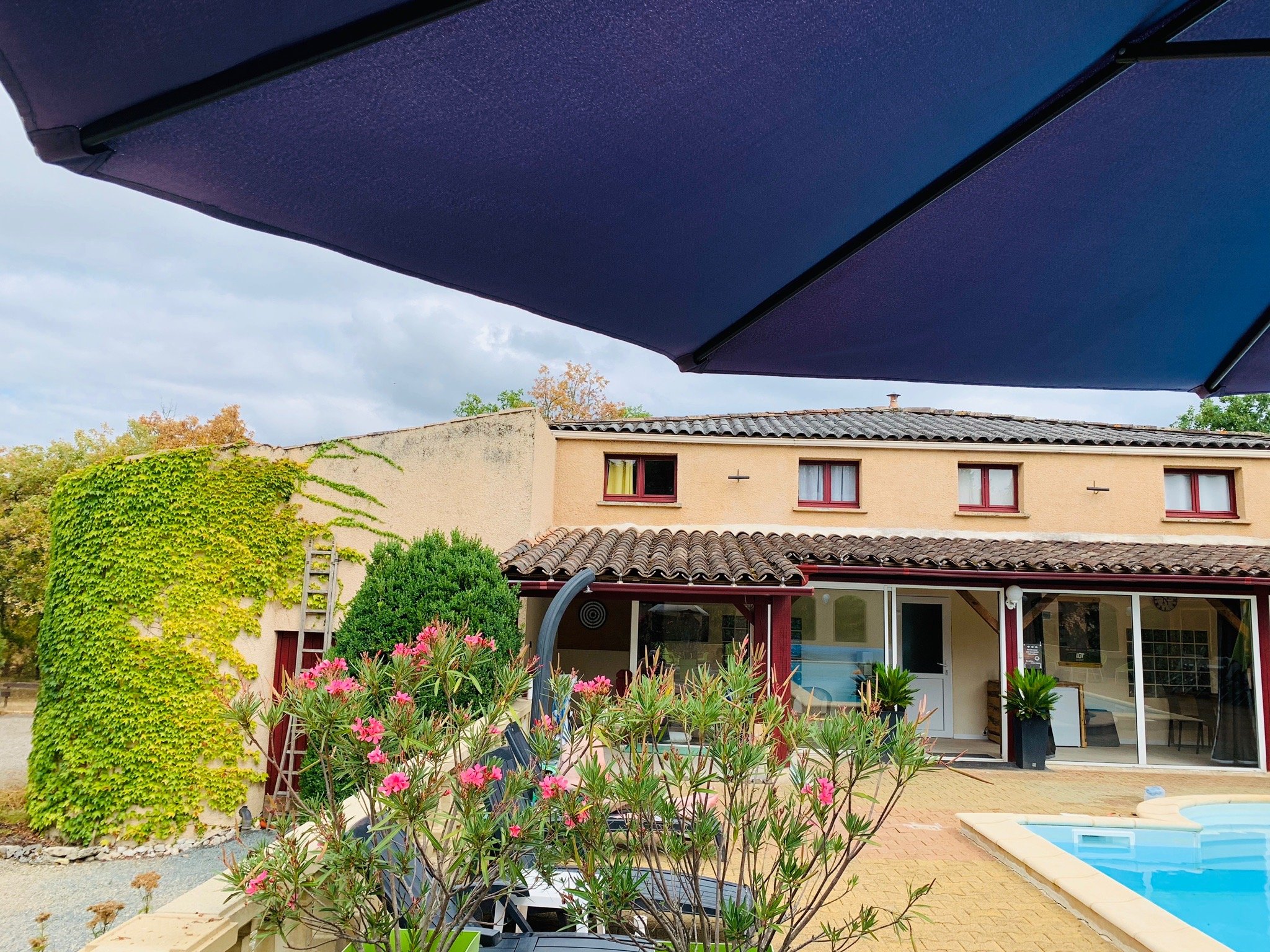 Le Clos des Dryades-官方