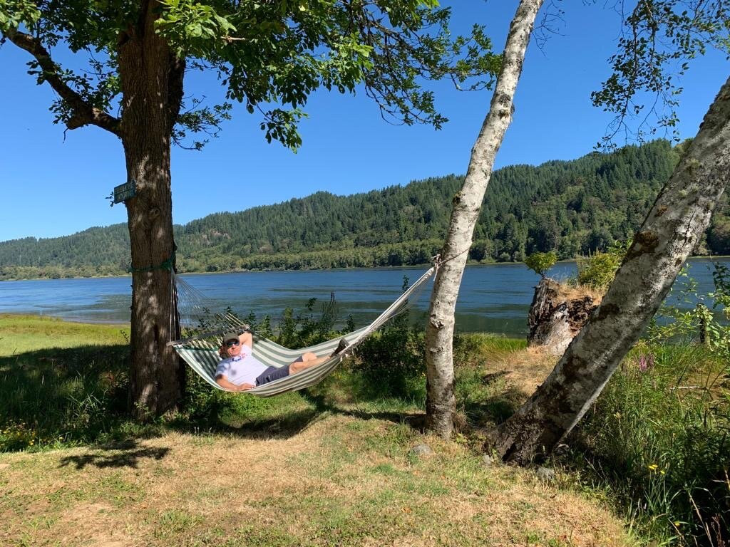 Umpqua River Inn & Suites主图