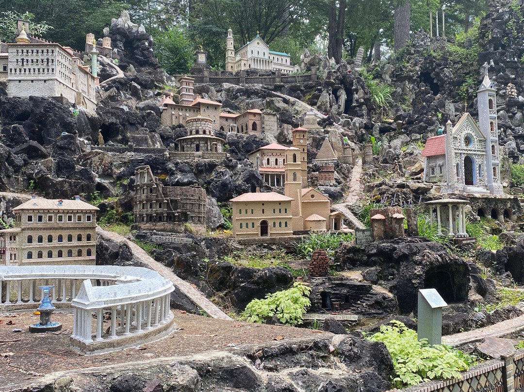 Ave Maria Grotto景点图片
