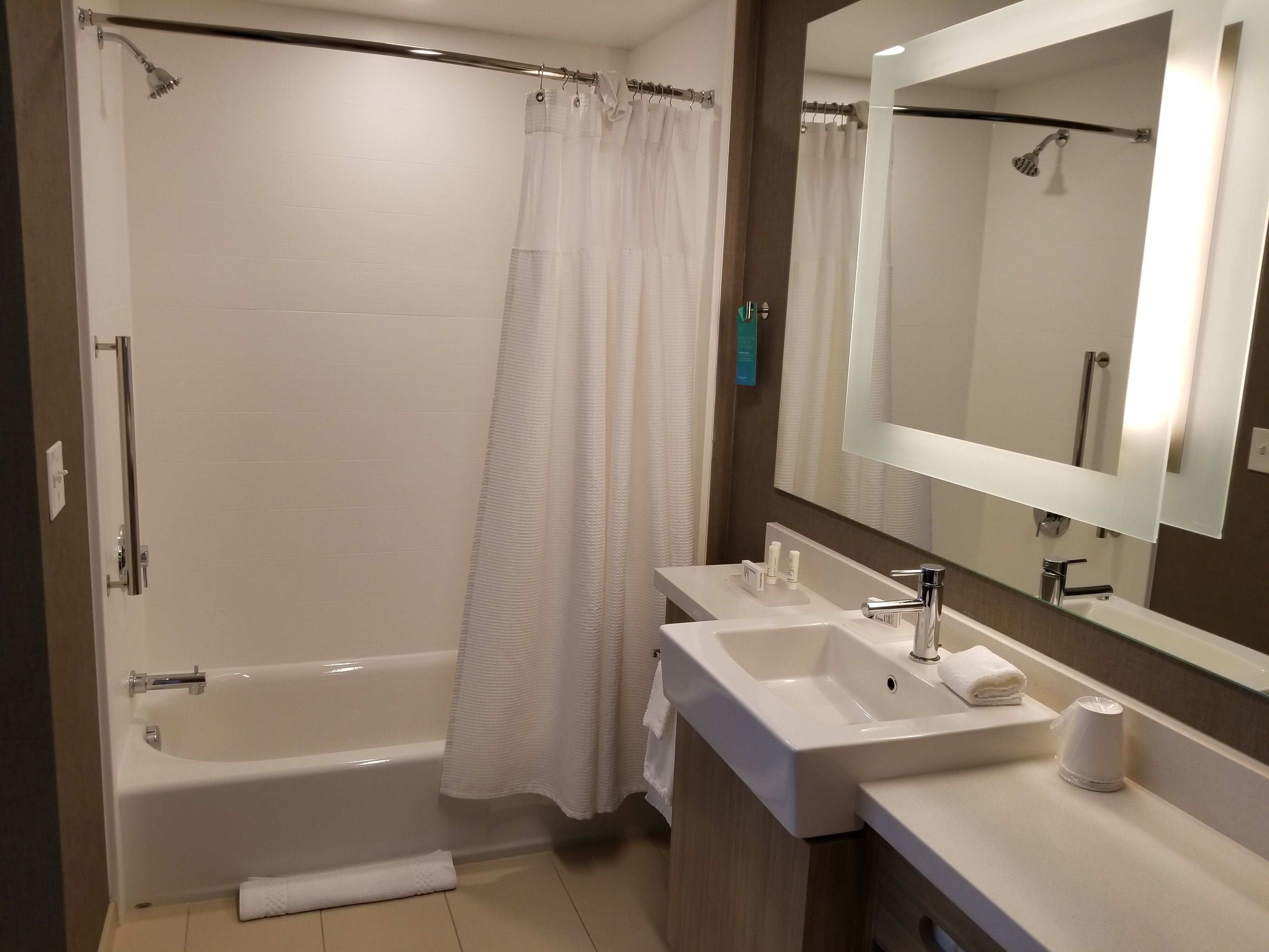 Springhill Suites by Marriott Newark Downtown-浴室