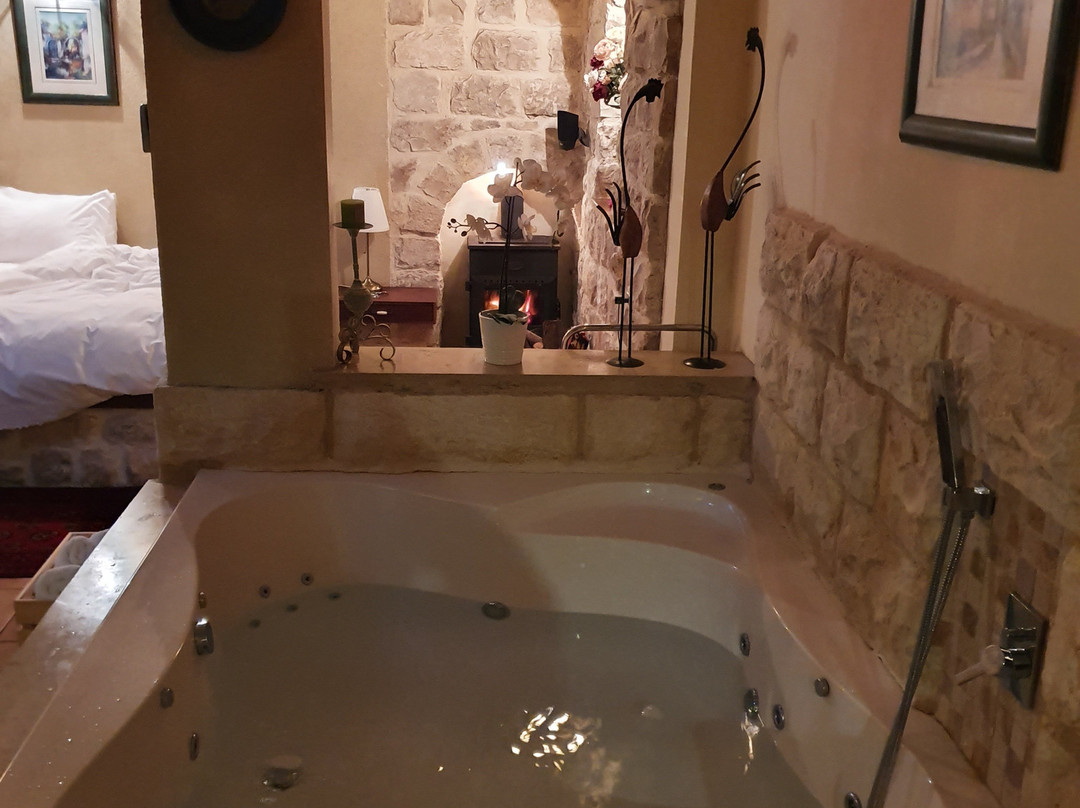 Adva - High Above All主图