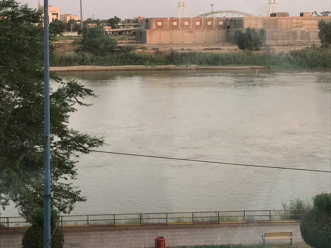 Ahvaz Pars Hotel主图