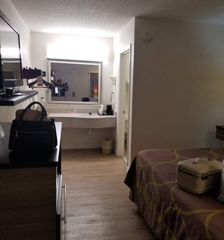 Super 8 by Wyndham Ringgold主图