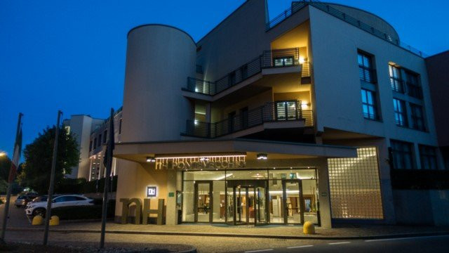 NH庞特维基奥酒店主图