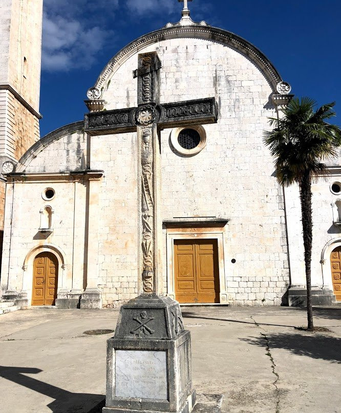 Lozisca - Central Dalmatia Croatia - Theme Trails-Lozisce必去景点