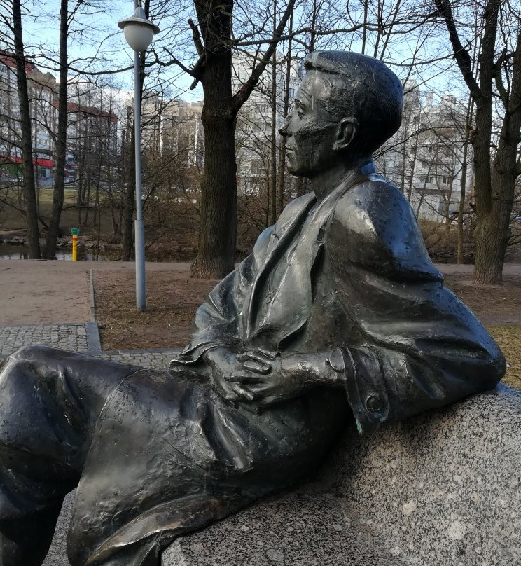 Monument to Mikhail Zoshhenko景点图片