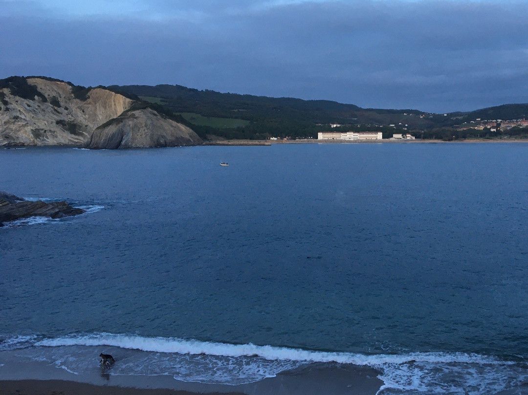 Playa de Muriola景点图片