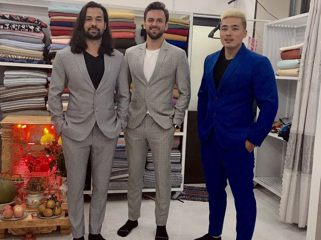 Emy Custom Tailor - Linen & Clothing Specialist-会安必去景点