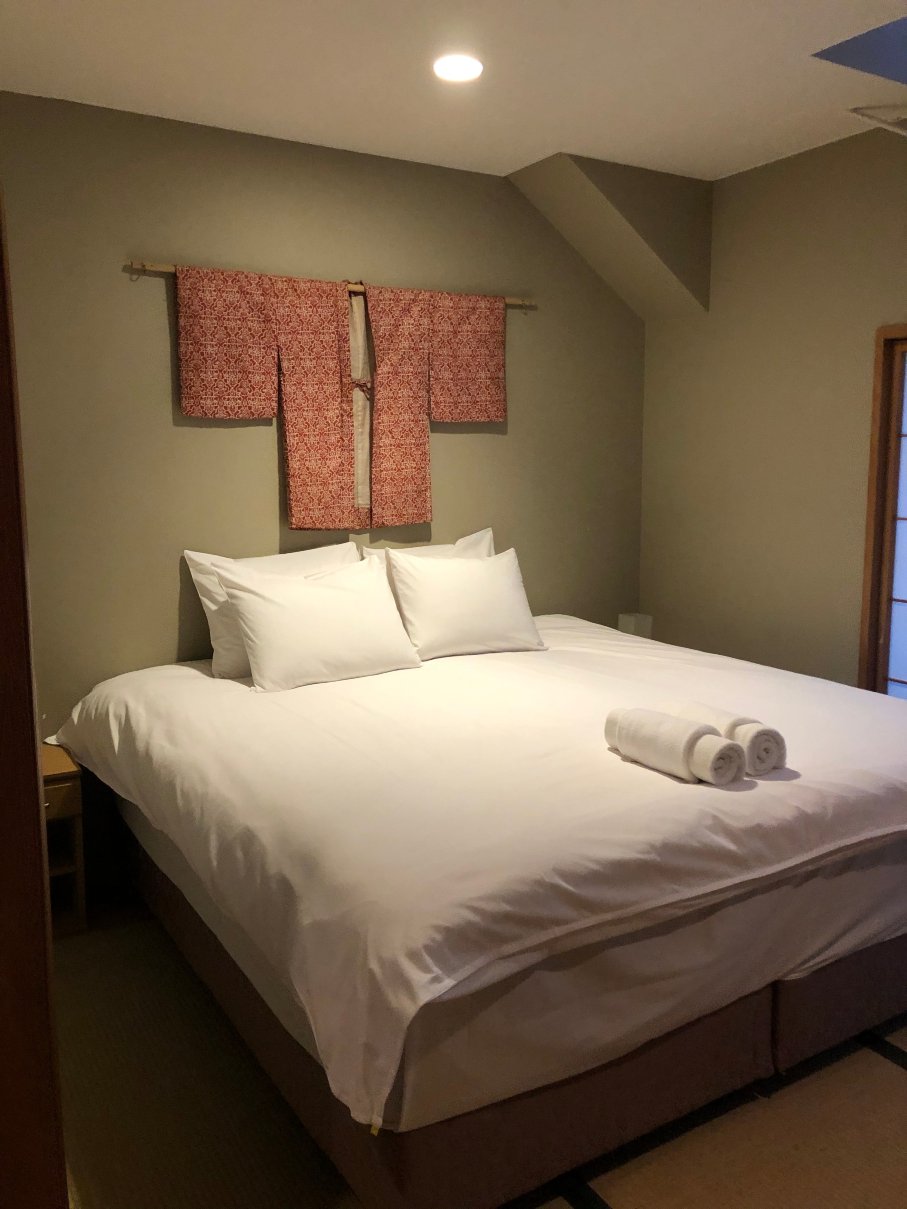 Double Black Hotel-官方