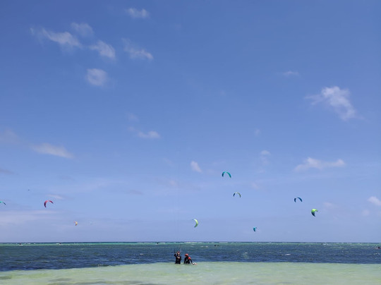 艾萨托海滩度假村主图