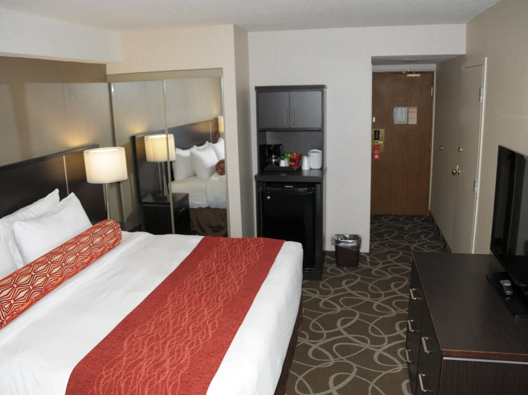 Admiral Inn Burlington主图