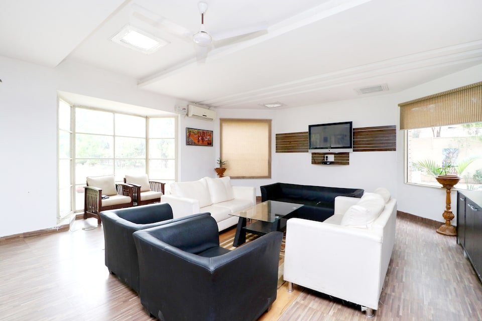 Capital O 3864 Master Farm主图