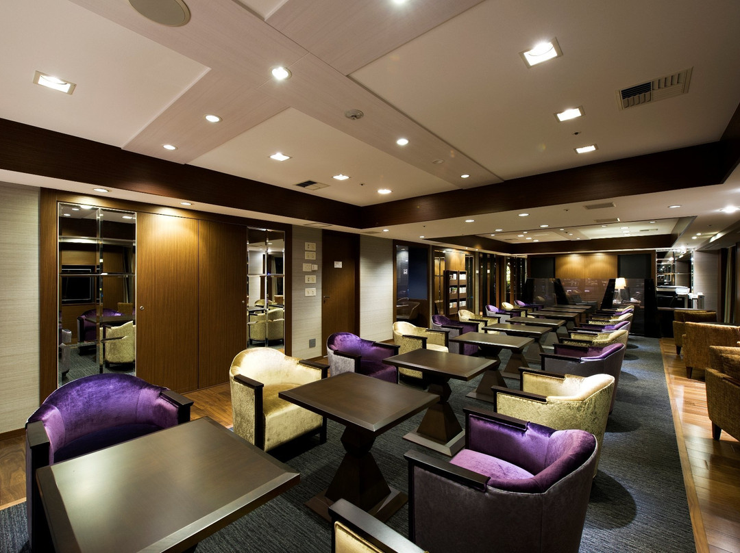 广岛全日空皇冠假日酒店主图