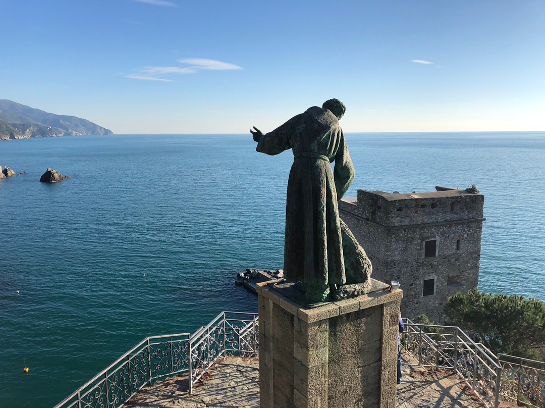 Monumento a San Francesco d'Assisi-滨海蒙特罗梭必去景点