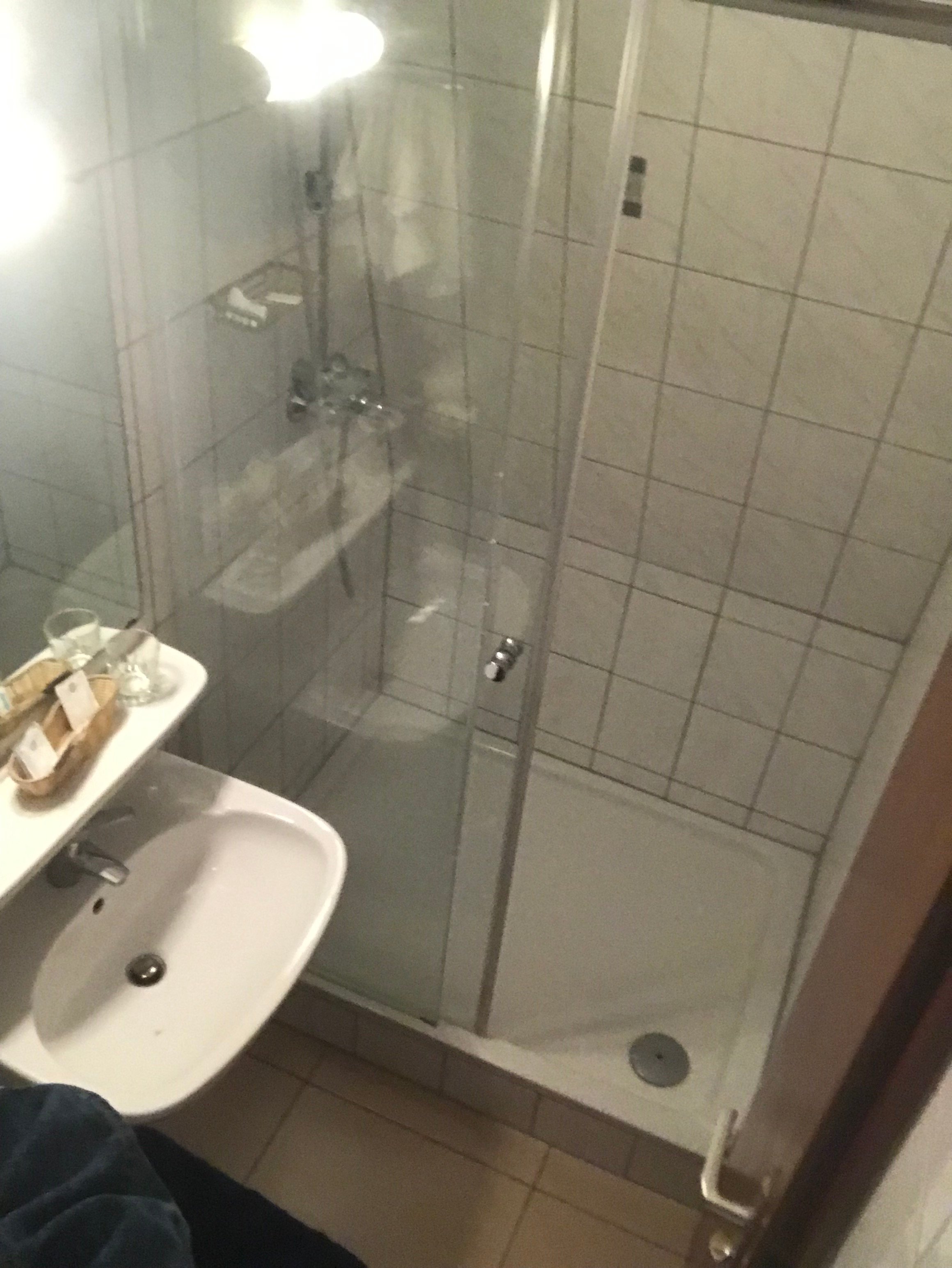 Hostellerie des Pecheurs-浴室