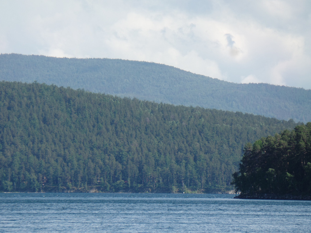 Megaliths of Vera Island景点图片