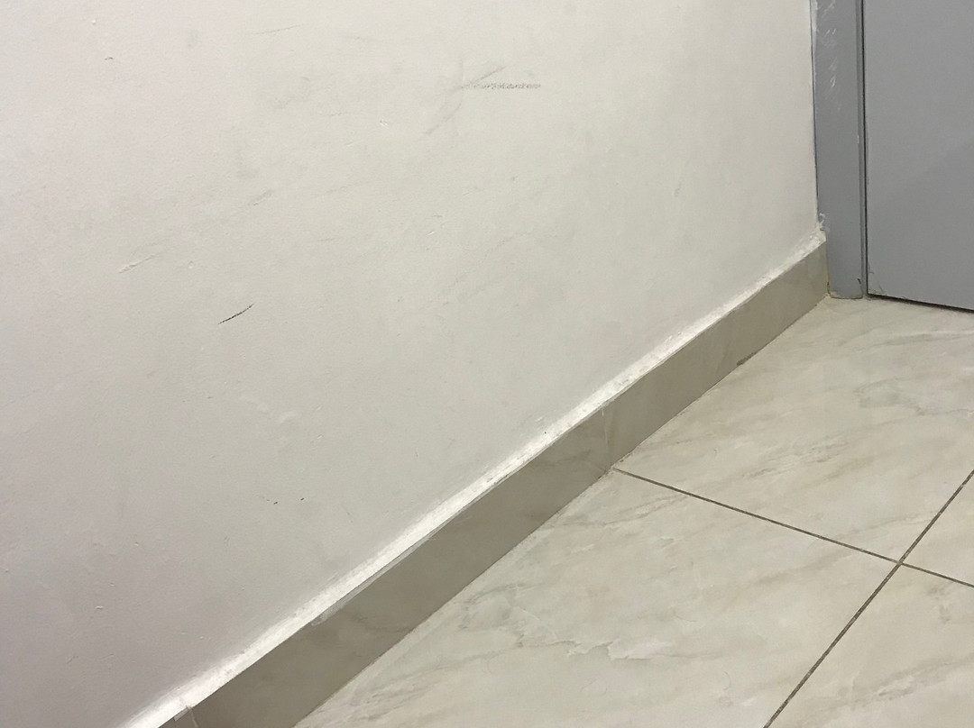 Kuwait Continental Hotel主图