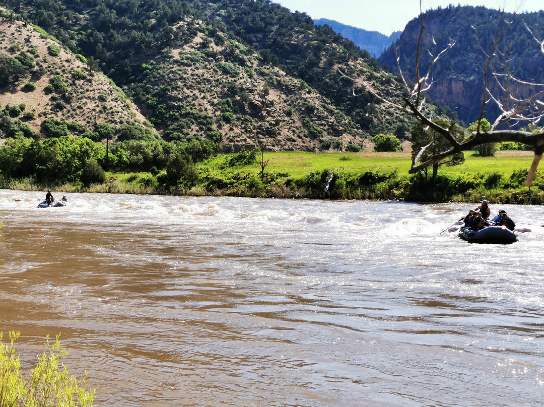 Glenwood Canyon-科罗拉多必去景点