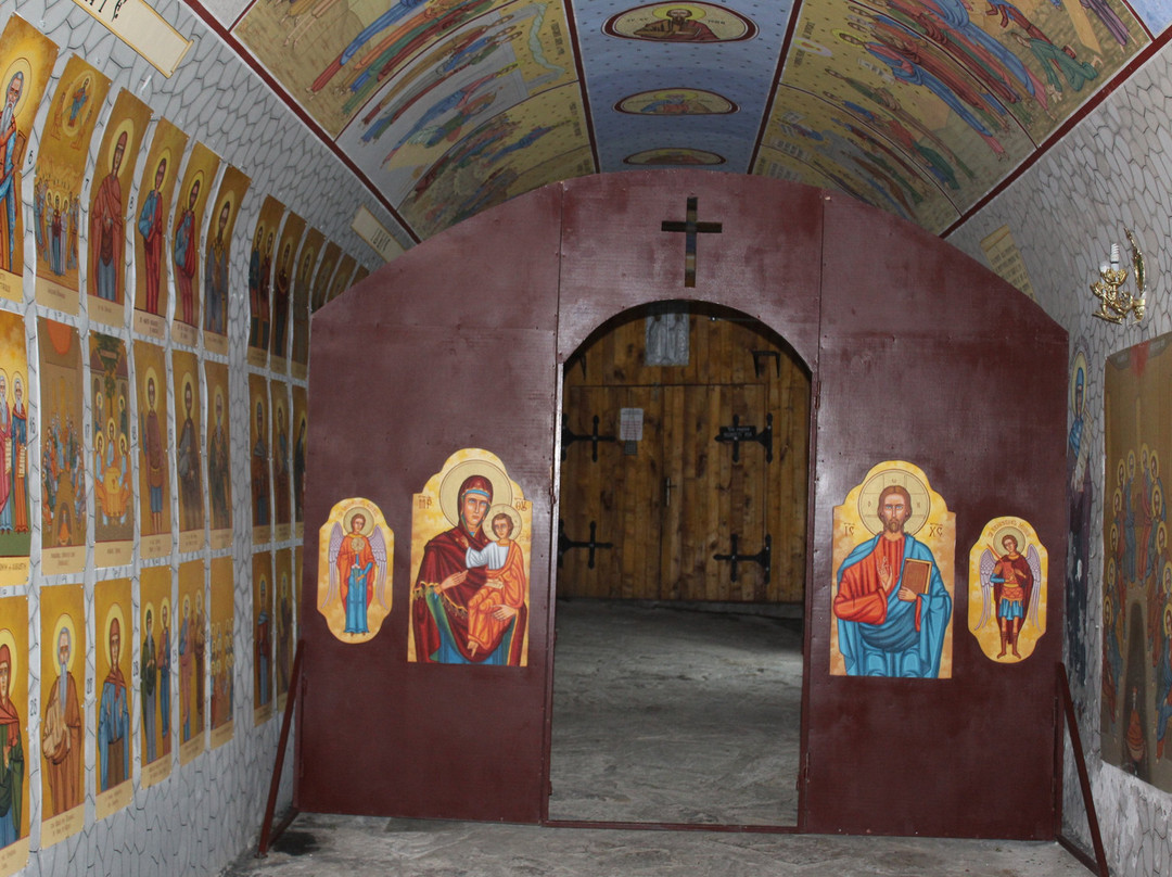 Hunedoara County旅游景点-Tunelul Celor 365 De Sfinti