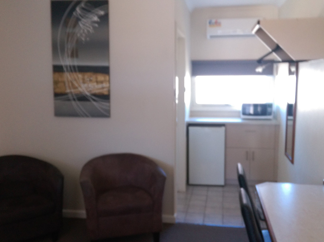 High Street Motel主图