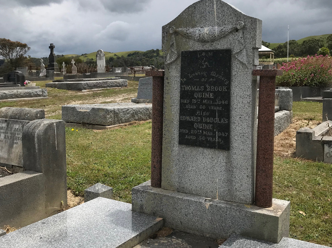 Foster Cemetery-福斯特必去景点