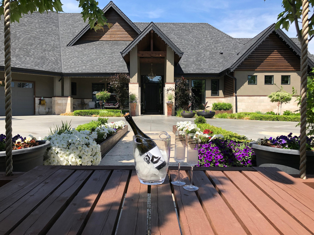 Canyon Bar & Grill At Gallagher's