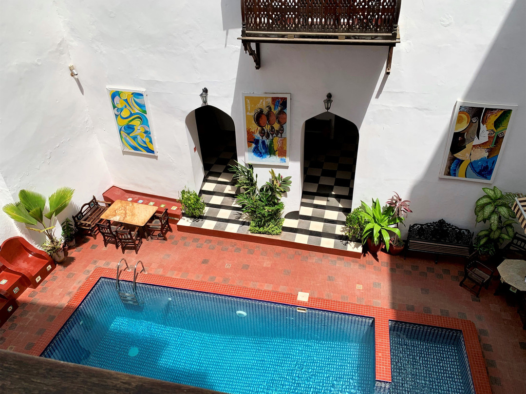 三角帆船宫酒店主图