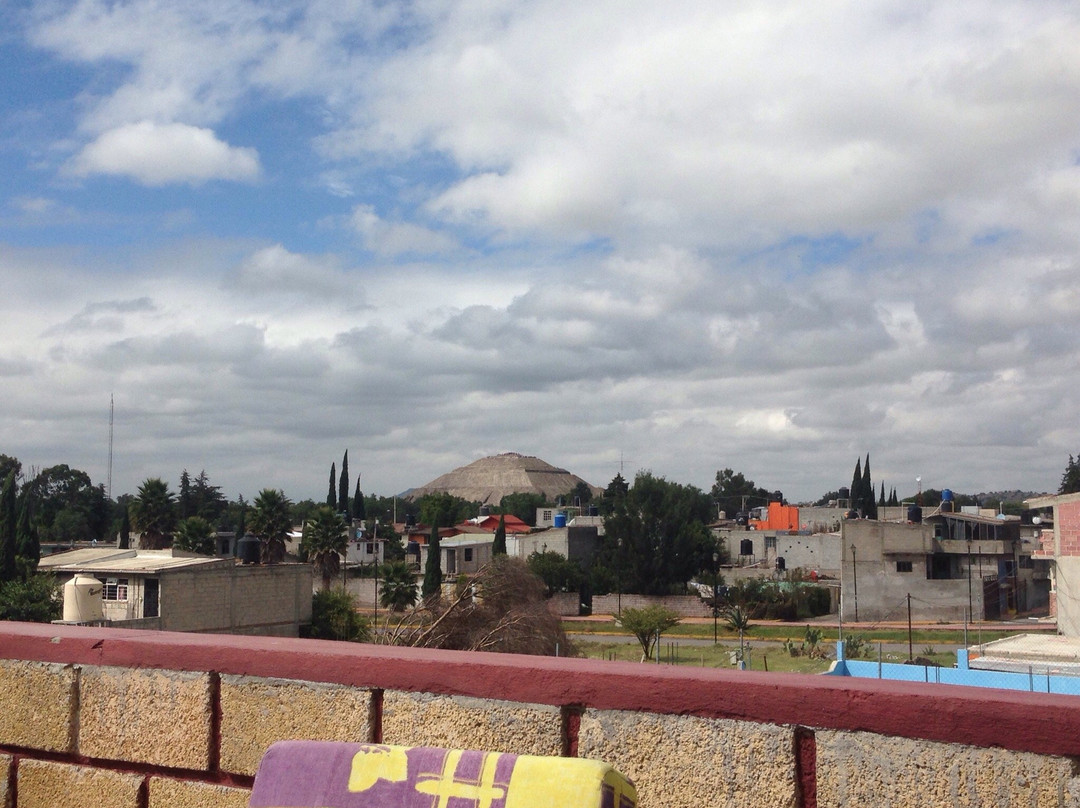 Villa Victoria Piramides主图