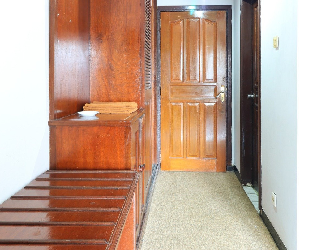 布迪曼饭店主图